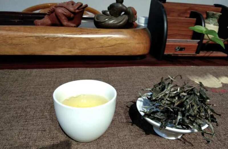 L'arrière-plan de la vente difficile des théières : le thé doit être vendu à un prix élevé ! Les feuilles de thé n'ont qu'à se coucher dans les entrepôts et dormir.