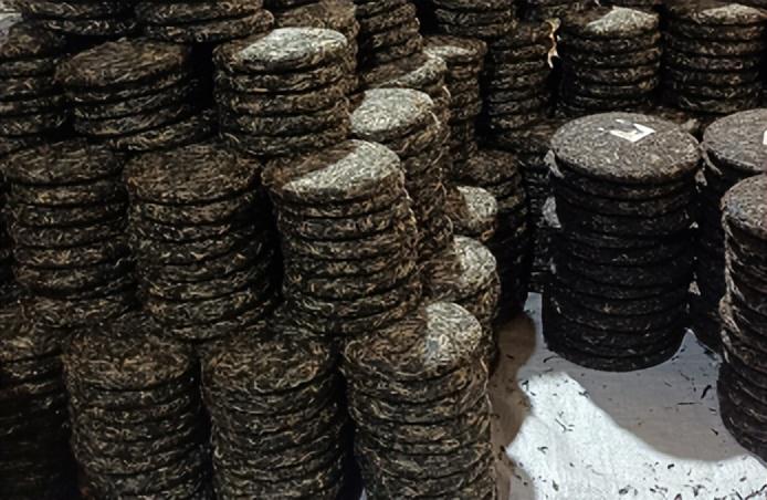 The despair of a tea boss: most of my wealth is tied up in inventory.