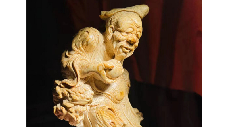 Apprendre à faire infuser le thé vert dans un verre en verre.