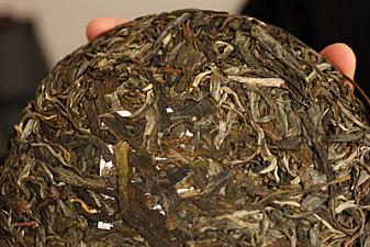 The Right Way to Open a Tea Cake