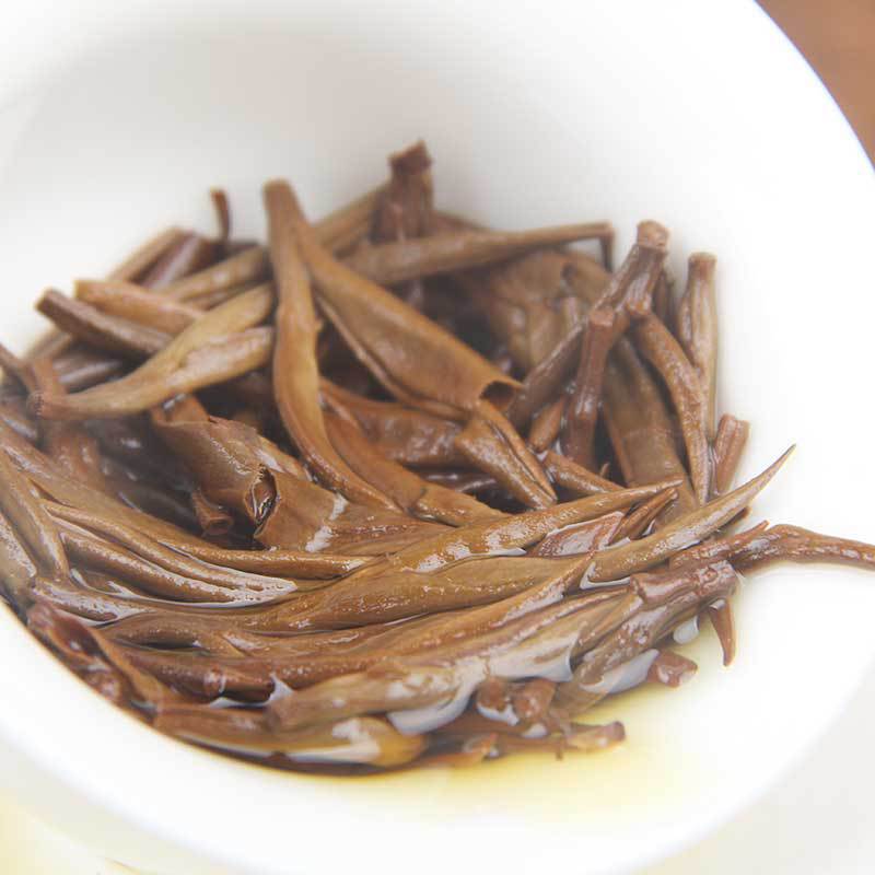 Yunnan Phoenix Ancient Tree Dianhong Black Tea Large Golden Needle Golden Bud Wooden Box Rich Aroma 500g