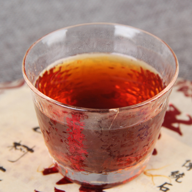 Pu'er tea old tree tea, Lao Ban Zhang old tree Pu'er tea pure material cake, Pu'er old tree ripe tea 357g