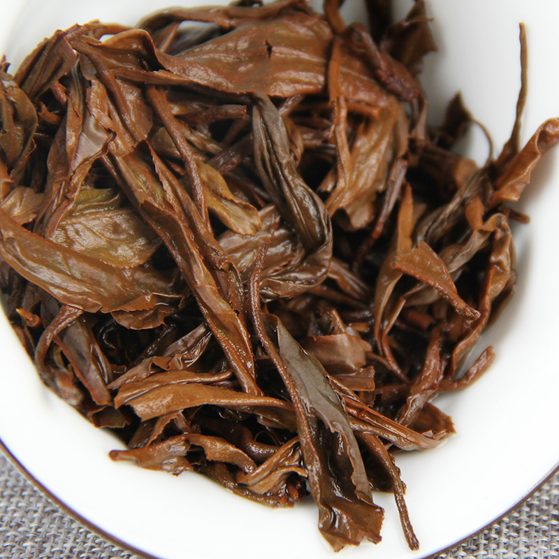 Yunnan high mountain ancient tree sun-dried small fragrant sweet red tea, strong aroma type