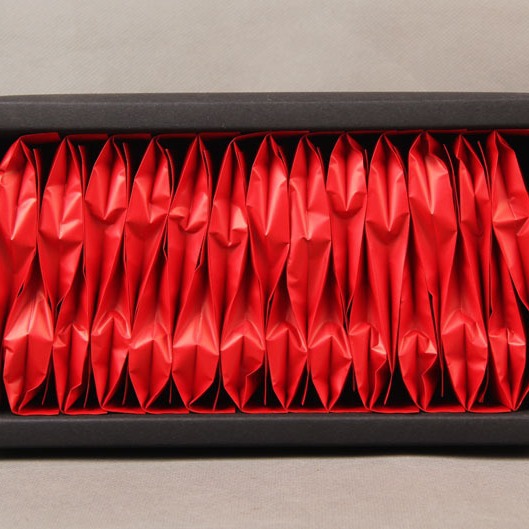 Yunnan Dianhong Black Tea, Drunk Golden Branch, Fengqing Old Tree Black Tea, 25 Bags/Box