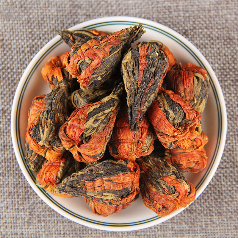 Yunnan Phoenix Qing Hong Tea Handmade Lily Pagoda Tea 500g