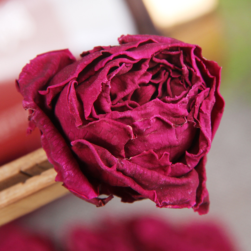 Yunnan Freeze-Dried Dark Red Rose Flower Tea Gift Box
