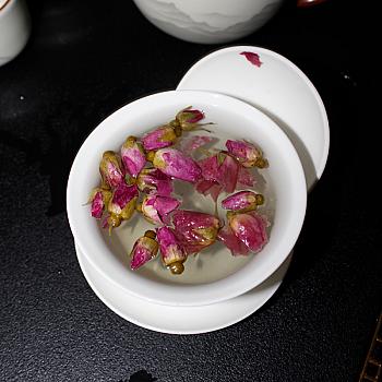 Yunnan Herbal Flower Tea – Rose Buds, Flower Sprouts & Fruit Blossoms