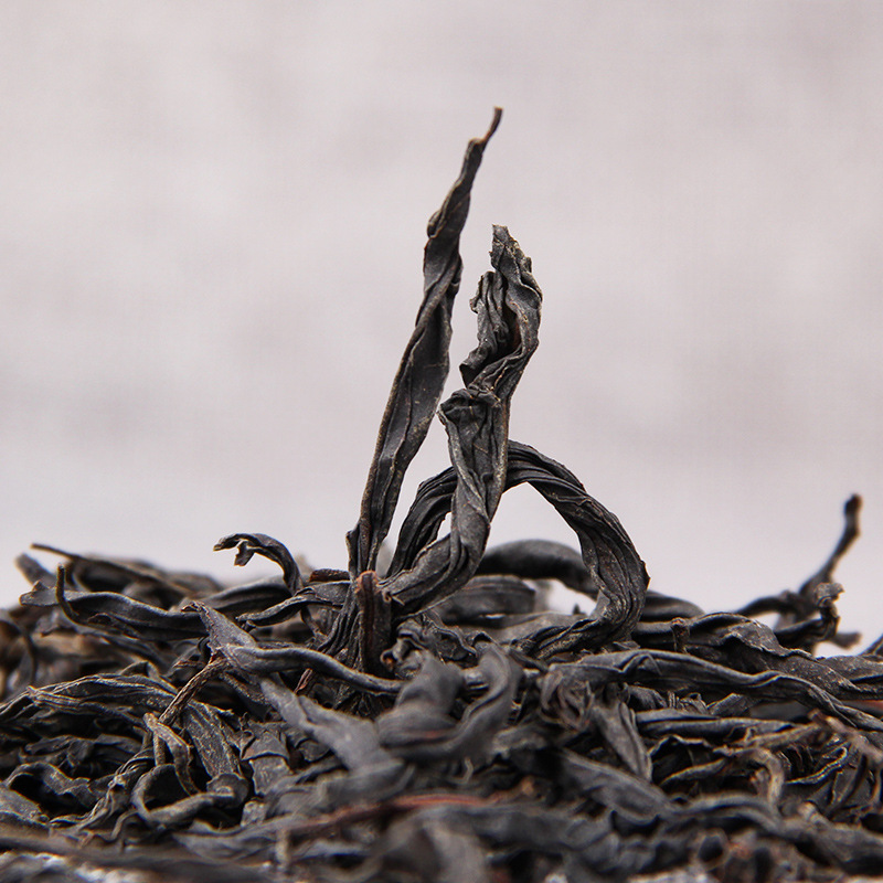 2025 New Tea Wild Black Tea Dian Hong Tea Yunnan Phoenix Qing Wild Wilderness Sun-Dried Red Tea Fruity Aroma Wholesale