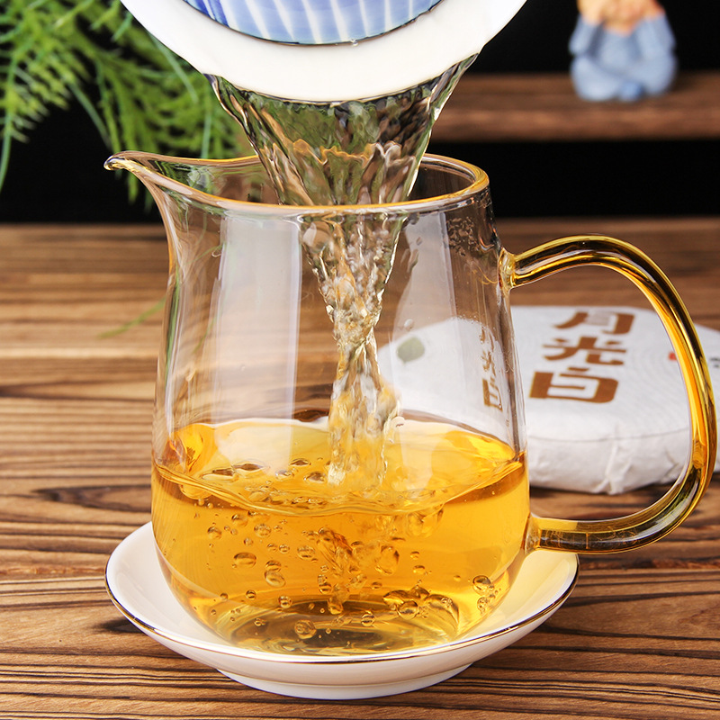Yunnan White Tea Cake, Large Leaf Ancient Tree Tea, Moonlight Small Cake Tea