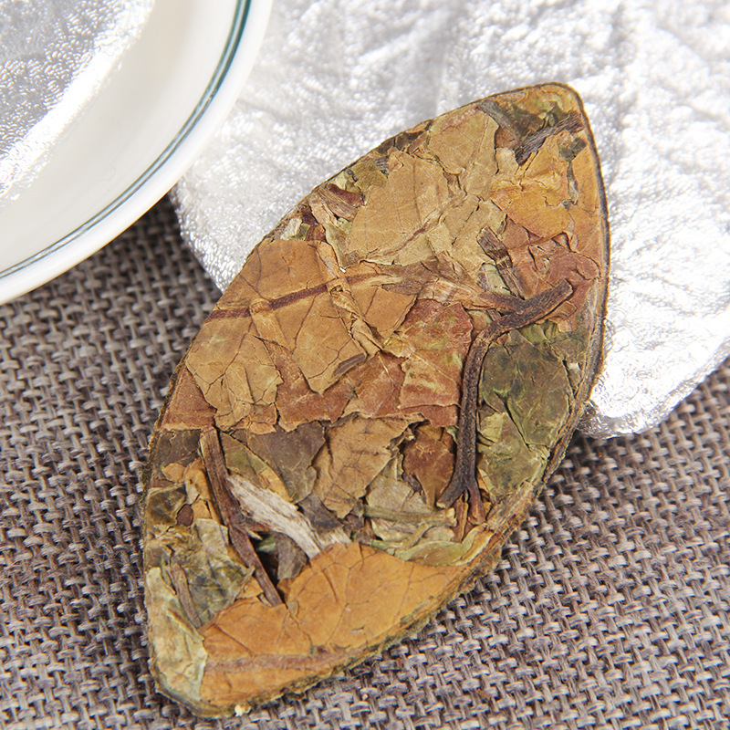 Yunnan High Mountain Ancient Tree White Tea Golden Leaf Sun-Dried White Tea