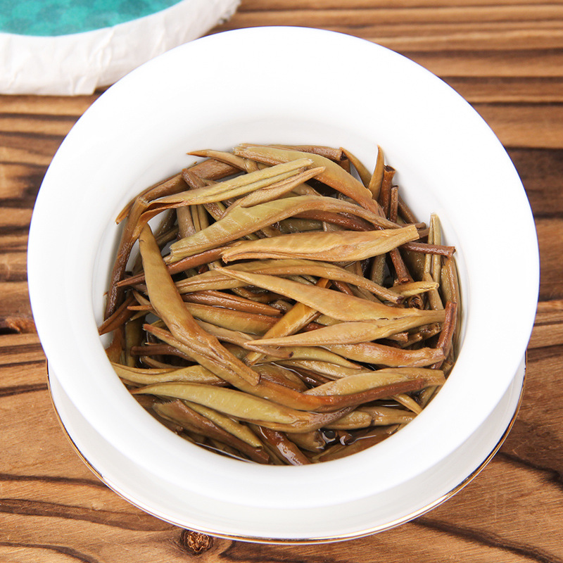 Yunnan White Tea Spring Tea White Hair Silver Needle High Mountain Silver Needle