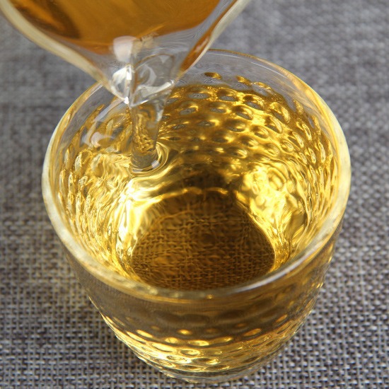 Yunnan Phoenix Qing Golden Orb Handmade Dianhong Long Pearl Black Tea Floral Honey Aroma 250g