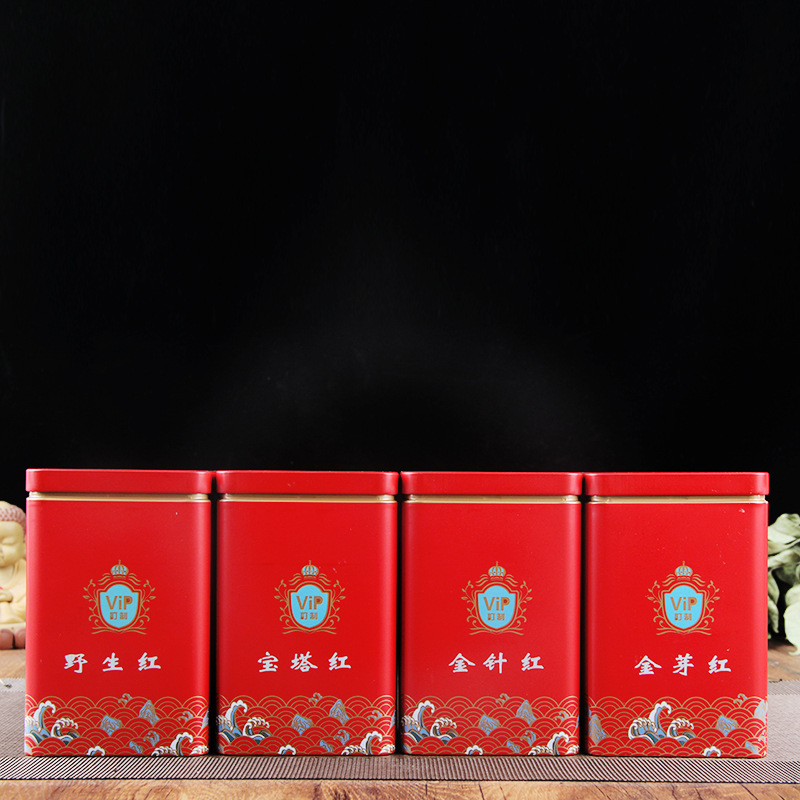 Yunnan Phoenix Qing Hong Cha Golden Needle Golden Bud Treasure Pagoda Old Tree Black Tea 450g