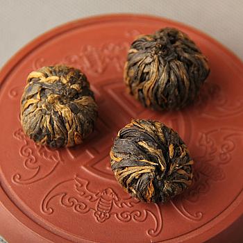 Yunnan Phoenix Qing Hong Cha Handmade Red Tea Small Golden Balls