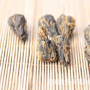 Yunnan Red Tea, Little Red Tower Single Bud Tea, Treasure Pagoda Red Tea Cake, Handmade Tea
