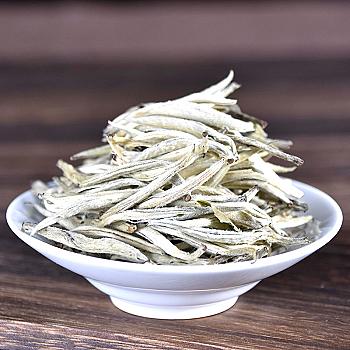 Yunnan Moonlight White Tea – Silver Bud White Tea
