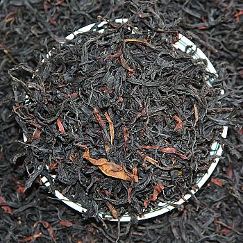 Yunnan Bangdong wild ancient tree red tea, rich in honey fragrance.