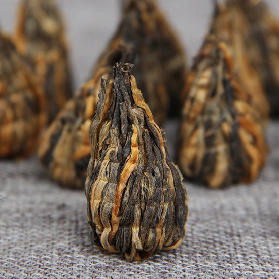 Yunnan Black Tea, Exquisite Yunnan Black Tea Treasure Pagoda, Handmade Small Red Pagoda, Kung Fu Black Tea Bud Tea