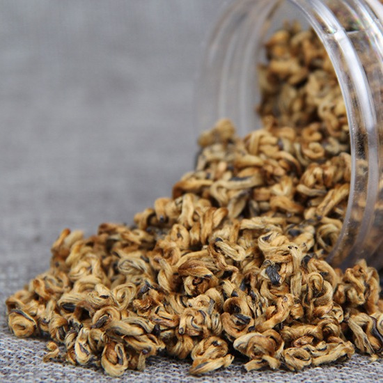 Wholesale 2025 Fenqing Dianhong Black Tea, Black Tea Jinluan Biluochun Single Bud Tea, Red Clump Tea, Small Can Black Tea