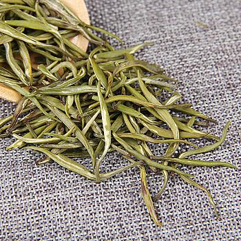 Yunnan Qin Shi Single Bud Tip